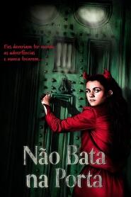 Assistir Não Bata na Porta online